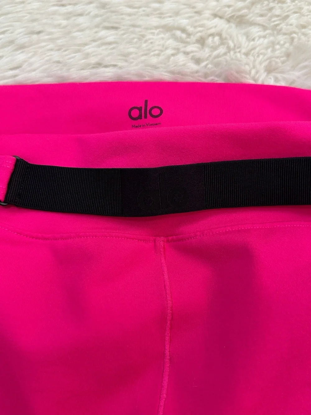 ALO Yoga Hot Pink Visionary sports bra & Matching Visionary legging